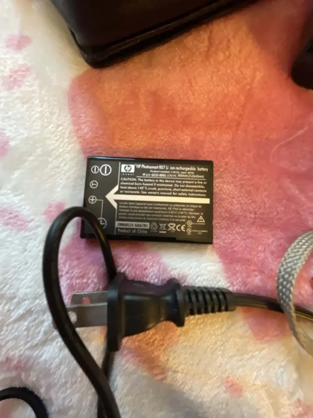 HP Photosmart R927 Digital Camera Bundle with Case and Dock PARTS ONLY